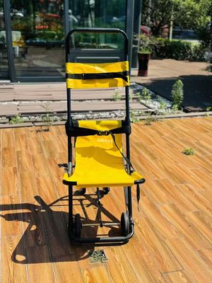 Escalera plegable de tipo cruzado de aleación de aluminio Estrepadora de escala Estructura de rastreo Peso ligero Tamaño pequeño