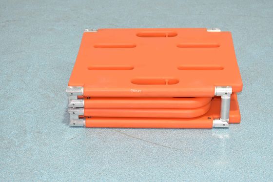 Tablero plástico de la espina dorsal de 4 dobleces del ABS, ensanchador plegable plástico flotante médico del tablero de la espina dorsal del rescate del agua