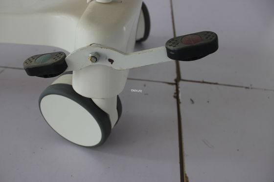 Carruaje de transferencia de pacientes en camillas con rieles laterales manualmente