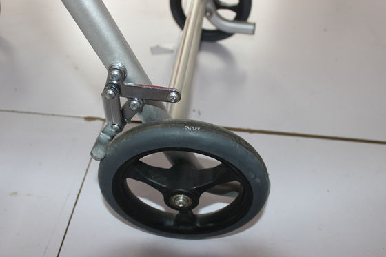 Sillones de ruedas manuales ultraligeros portátiles plegables para ancianos para viajar con patinetes empujados a mano