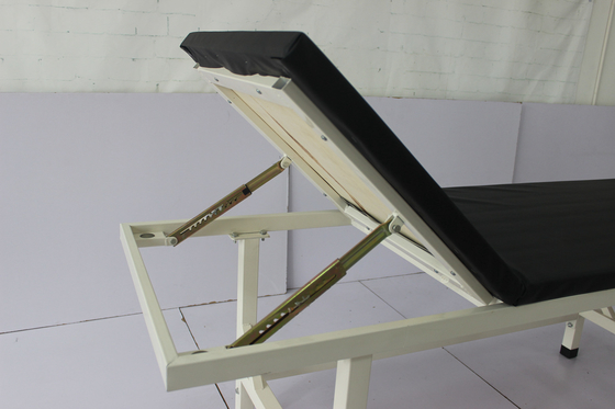 Un buen precio. Mesa de examen con colchón en línea