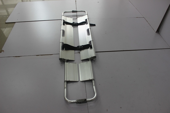 Un buen precio. Ensanchador plegable de la ambulancia de la cucharada de 440M M los 6CM para la inmovilización espinal manualmente en línea